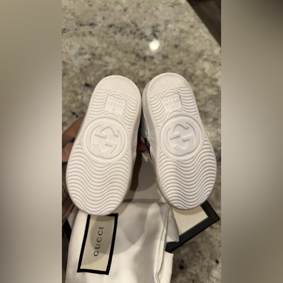 Gucci Leather Upper Rubber Sole - Picture 5 of 7